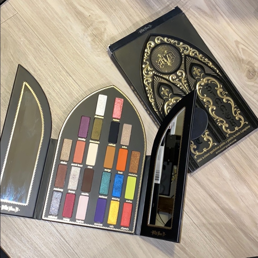 Kat Von D Saint & Sinner eyeshadow palette🖤